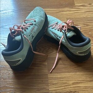 Ghost 16 -Brooks Running Shoes- Mint and Pink